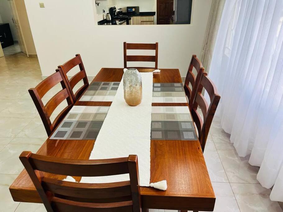 Elisheva Apartment Ndola Esterno foto